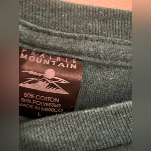Prairie Mountain Yellowstone National Park Tee - Picture 3 of 3